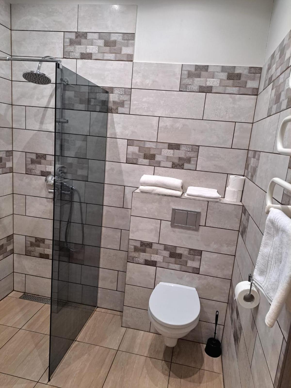 Jaunamuiza Apartamenti Valmiera Exteriör bild